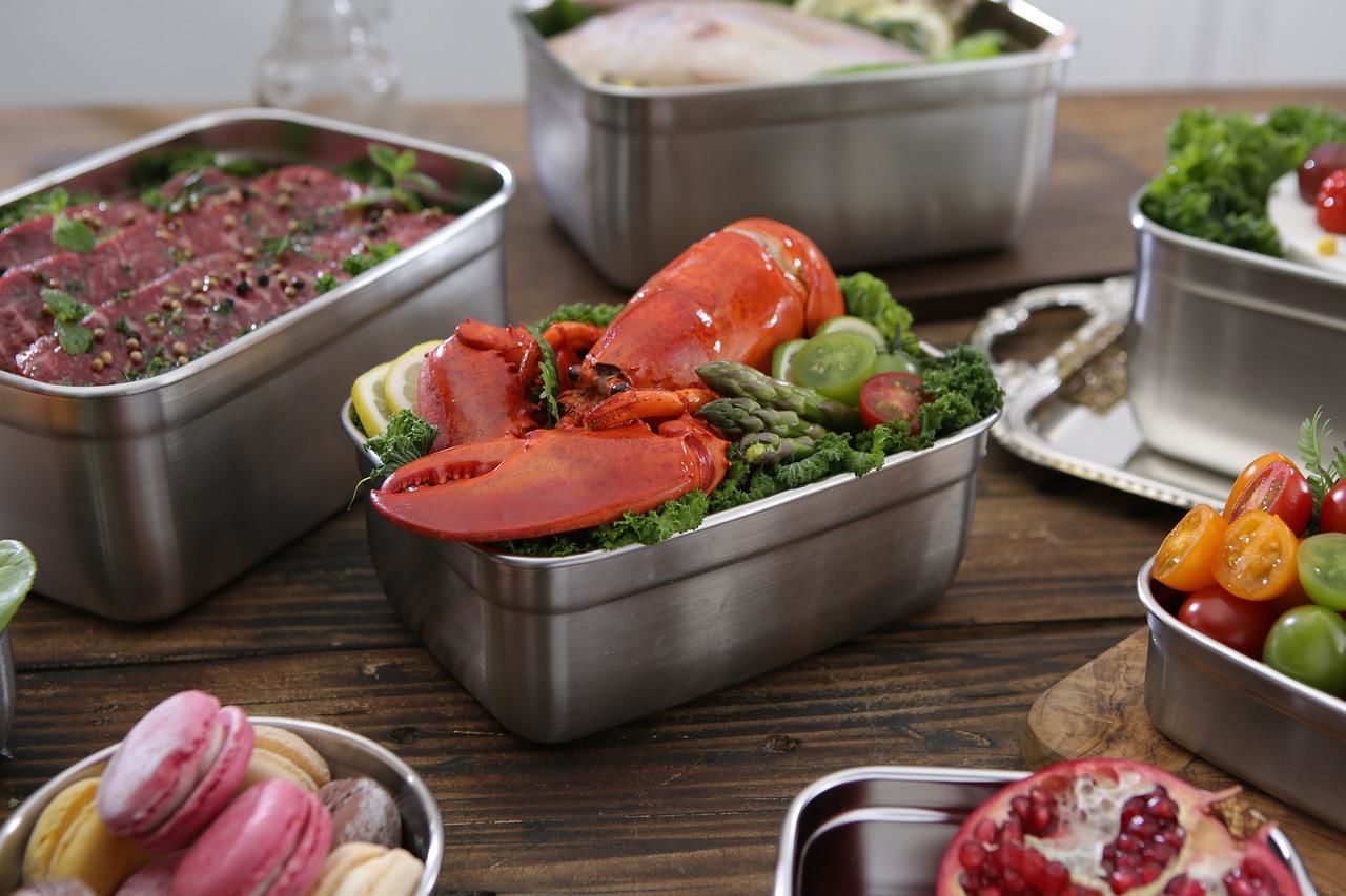 Stainless steel leftover containers